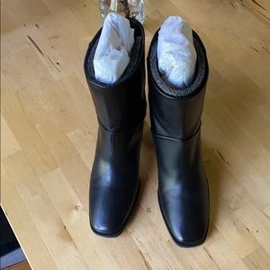 NWOT COS leather boots with tilted heel